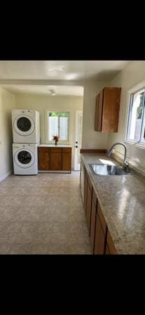 2BR/1BA Single Family House · Santa Rosa photo 2