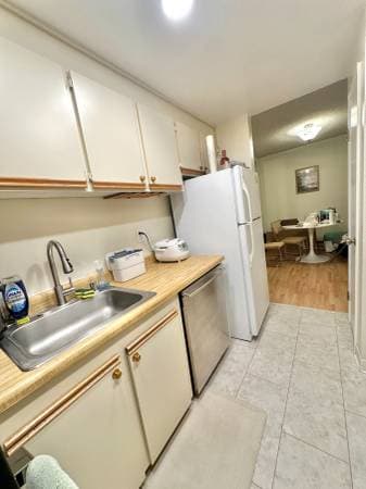 2BR/2BA Condo · Fremont photo 3