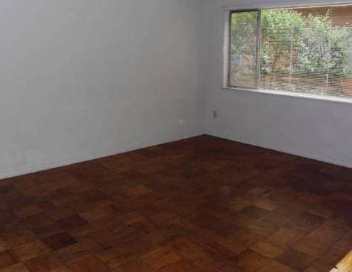 1BR/1BA Apartment · Oakland photo 3