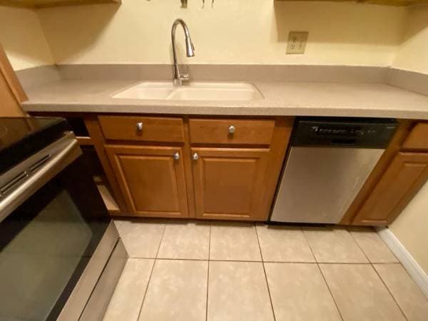 3BR/2BA Condo · Pittsburg photo 1