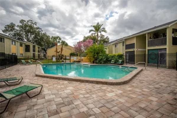 3BR/2BA Condo · Pittsburg photo 2