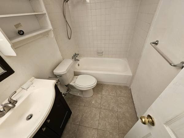 3BR/2BA Condo · Pittsburg photo 5