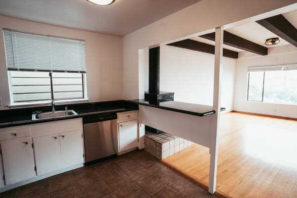 2BR/1BA Apartment on Clipper · San Francisco photo 2