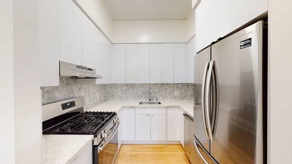 3BR/2BA Apartment on Gough St · San Francisco photo 2