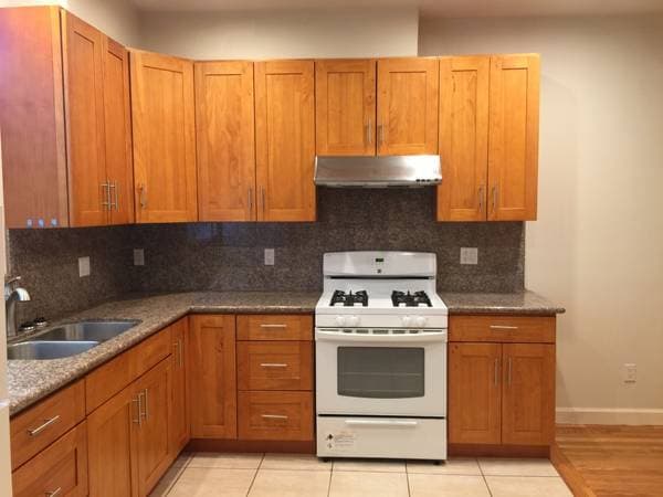 2BR/1BA Apartment · Daly City photo 1