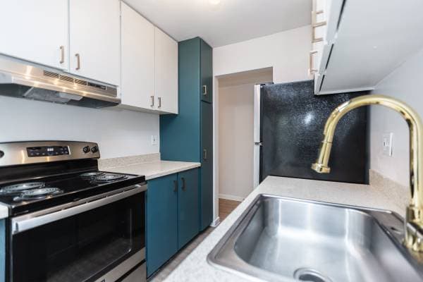 2BR/1BA Apartment on Clay Street · San Francisco photo 3