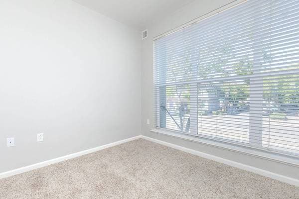 1BR/1BA Apartment on Schmidt Lane · El Cerrito photo 4