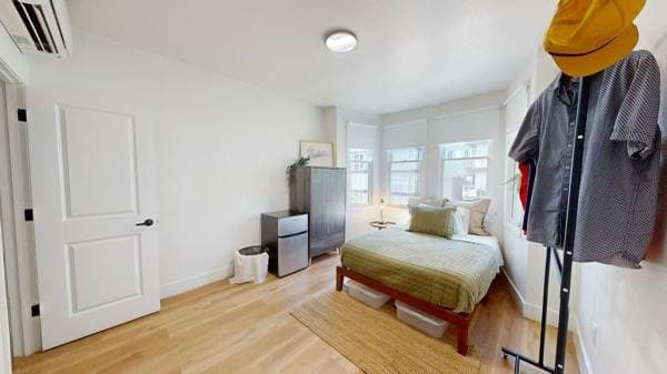 0BR/1BA Apartment on 14th Street · Oakland photo 2