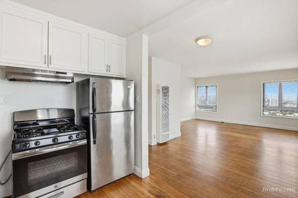 2BR/2BA Apartment · San Francisco photo 2
