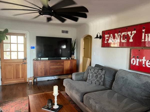 3BR/2BA Single Family House · Vallejo photo 3