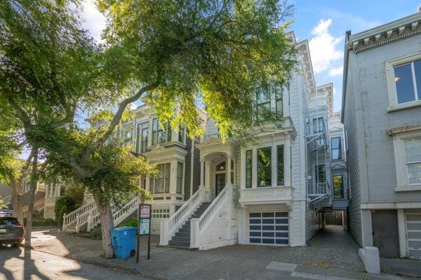 0BR/1BA Apartment on Pine St · San Francisco photo 1