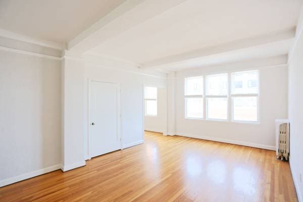 Apartments on Lenox Avenue · Oakland photo 2