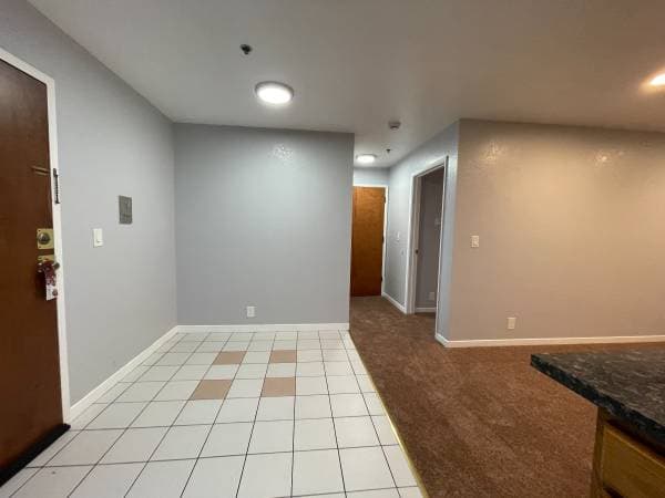 2BR/2BA Apartment on Macarthur Blvd · Oakland photo 4
