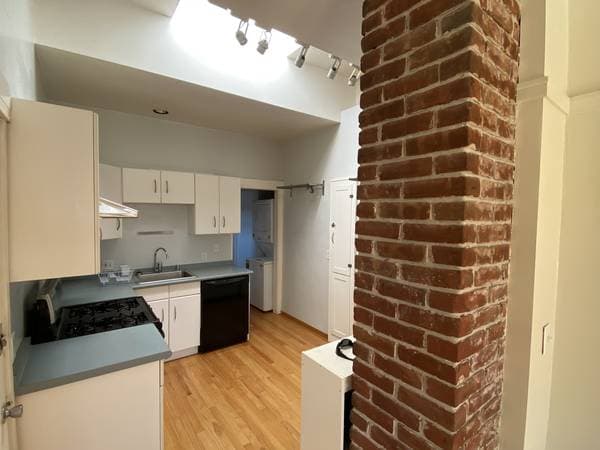 0BR/1BA Apartment on Stanford Ave · Emeryville photo 1
