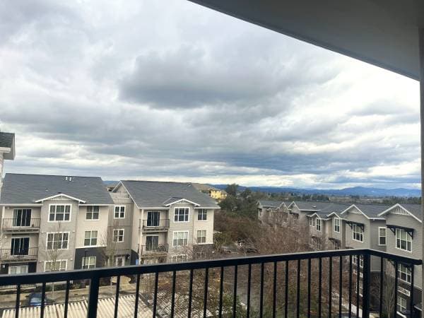 1BR/1BA Apartment on Round Barn Blvd · Santa Rosa photo 2