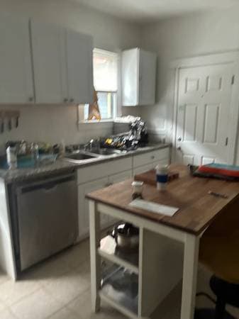 438 61st St front, Oakland (Apartment) photo 2