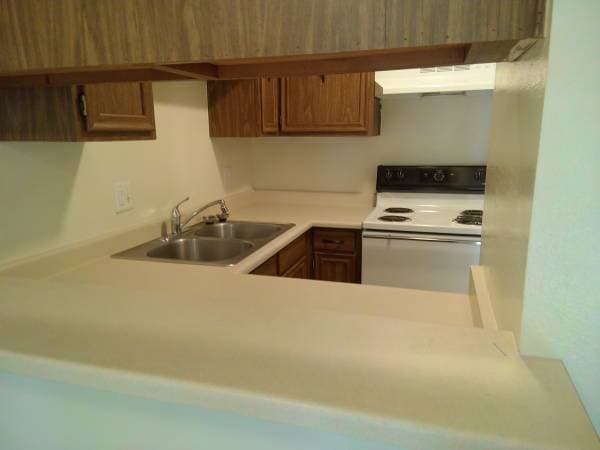 1BR/1BA Apartment · Santa Rosa photo 2