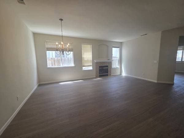 2BR/3BA Single Family House · Tracy photo 3