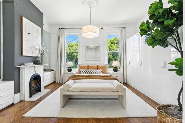 1BR/2BA Single Family House on Greenwich St · San Francisco photo 4