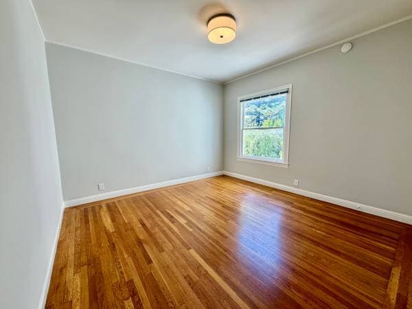 2BR/2BA Apartment on Jefferson Street · San Francisco photo 3
