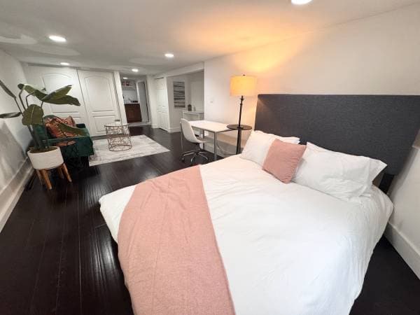 0BR/1BA Apartment on B Clinton Park · San Francisco photo 2