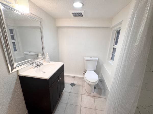 0BR/1BA Apartment on B Clinton Park · San Francisco photo 5