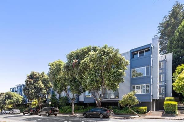 1BR/1BA Condo on Diamond Heights Blvd Unit 202k · San Francisco photo 5