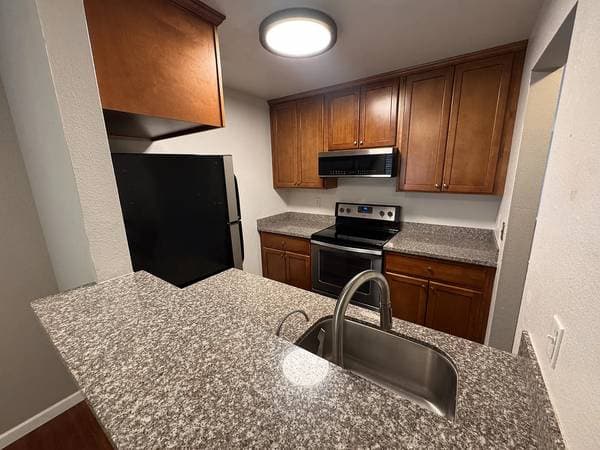 2901 MacArthur Blvd Oakland, CA 94602 photo 4