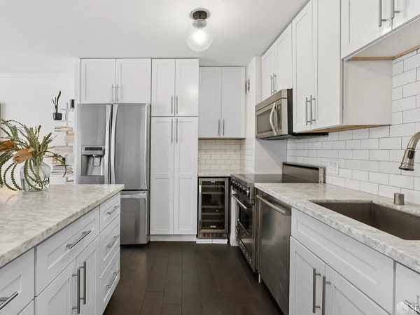 1BR/2BA Condo · San Francisco photo 2