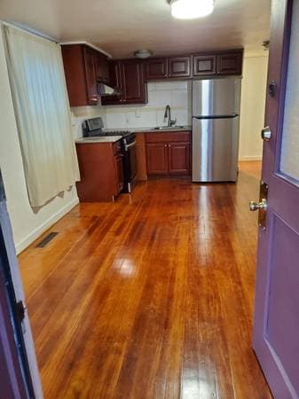 2BR/1BA Apartment · Berkeley photo 1