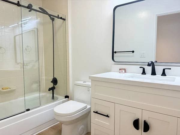 2BR/2BA Apartment · Los Altos photo 4