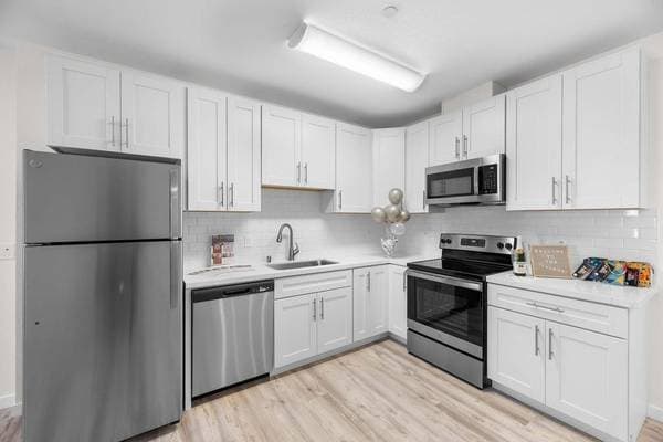 1BR/1BA Apartment on Schmidt Lane · El Cerrito photo 5