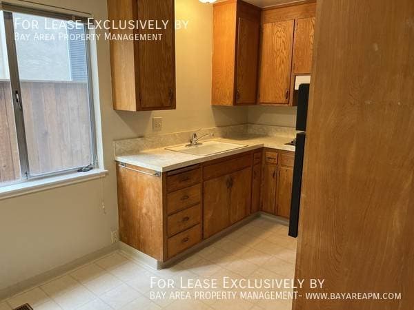 1BR/1BA Apartment on Lorton Avenue · San Mateo photo 2