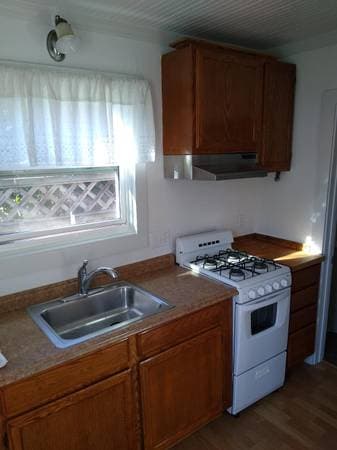 1BR/1BA In Law Adu on Webster St · Oakland photo 2