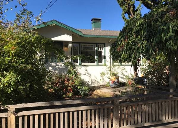 1BR/1BA Duplex · Berkeley photo 1