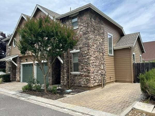 Beautiful Single-Level Home Located in the Heart of Yountville photo 3