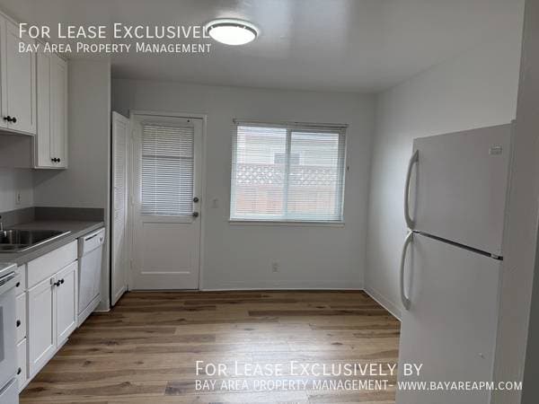 2BR/1BA Duplex on Madison Avenue Unit C · Redwood City photo 3