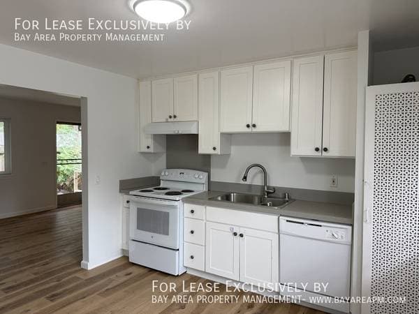 2BR/1BA Duplex on Madison Avenue Unit C · Redwood City photo 4