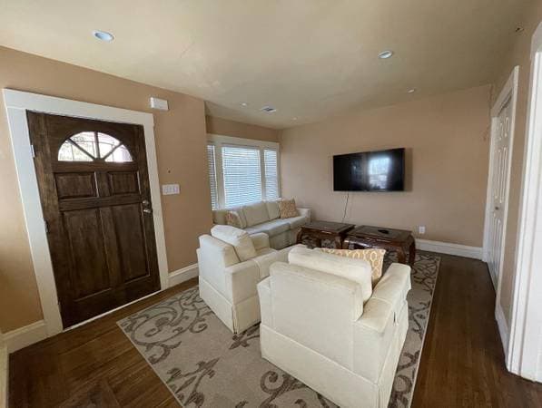1BR/1BA Apartment · Oakland photo 2