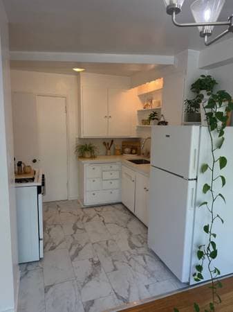 1BR/1BA Apartment on Park View Terrace · Oakland photo 3