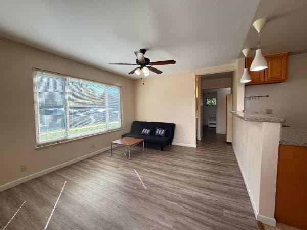 3BR/2BA Apartment on Roosevelt Ave. · Berkeley photo 2