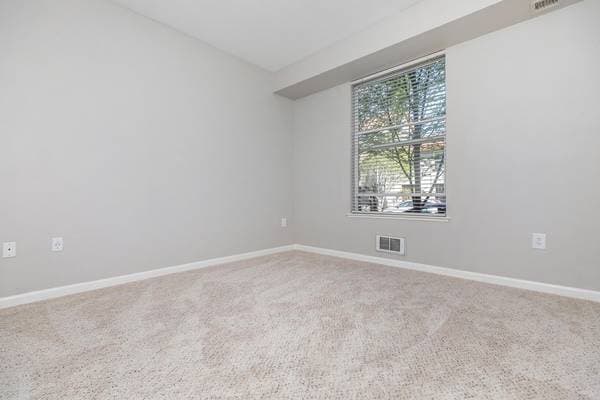 1BR/1BA Apartment on Schmidt Lane · El Cerrito photo 3