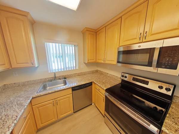 3BR/2BA Apartment on Mills Street · Menlo Park photo 1