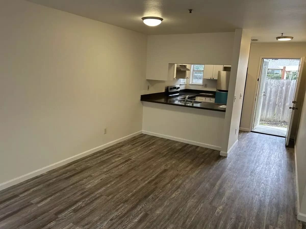 463 Coffield Ave Napa, CA 94558 photo 4