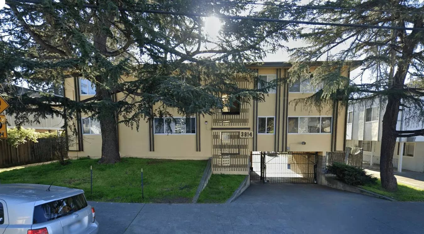 39th Avenue Apartments photo 1