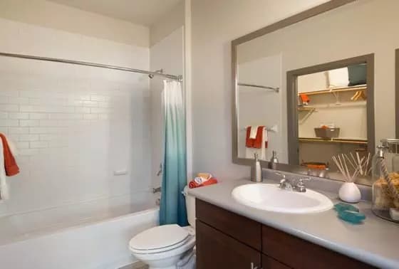 810 West Saint John's Avenue, Austin, TX 78752 photo 4
