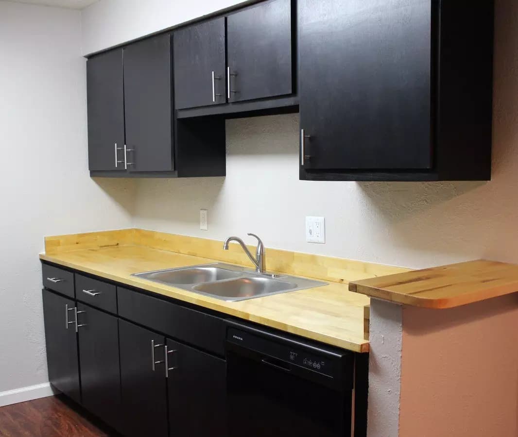 Carillon Apartments photo 2