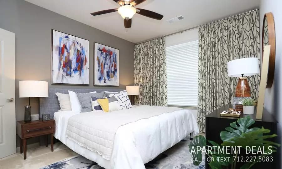 16708 W Lk photo 3