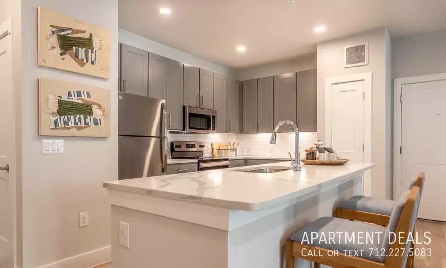 17423 W Lk photo 3