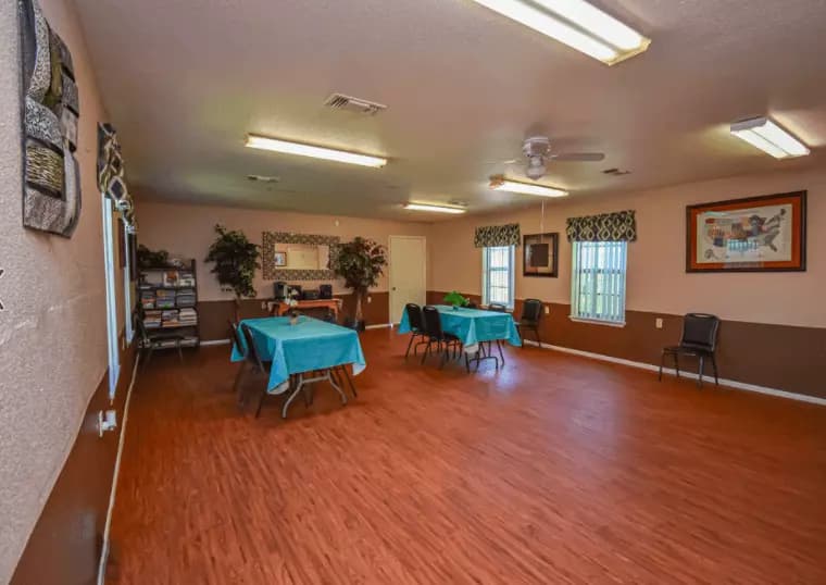 Katy Manor photo 3